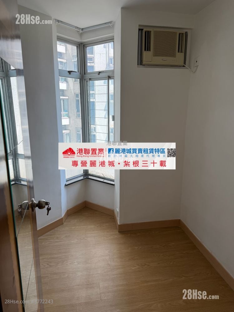 丽港城 售盘 3 房 , 2 浴室 687 平方尺