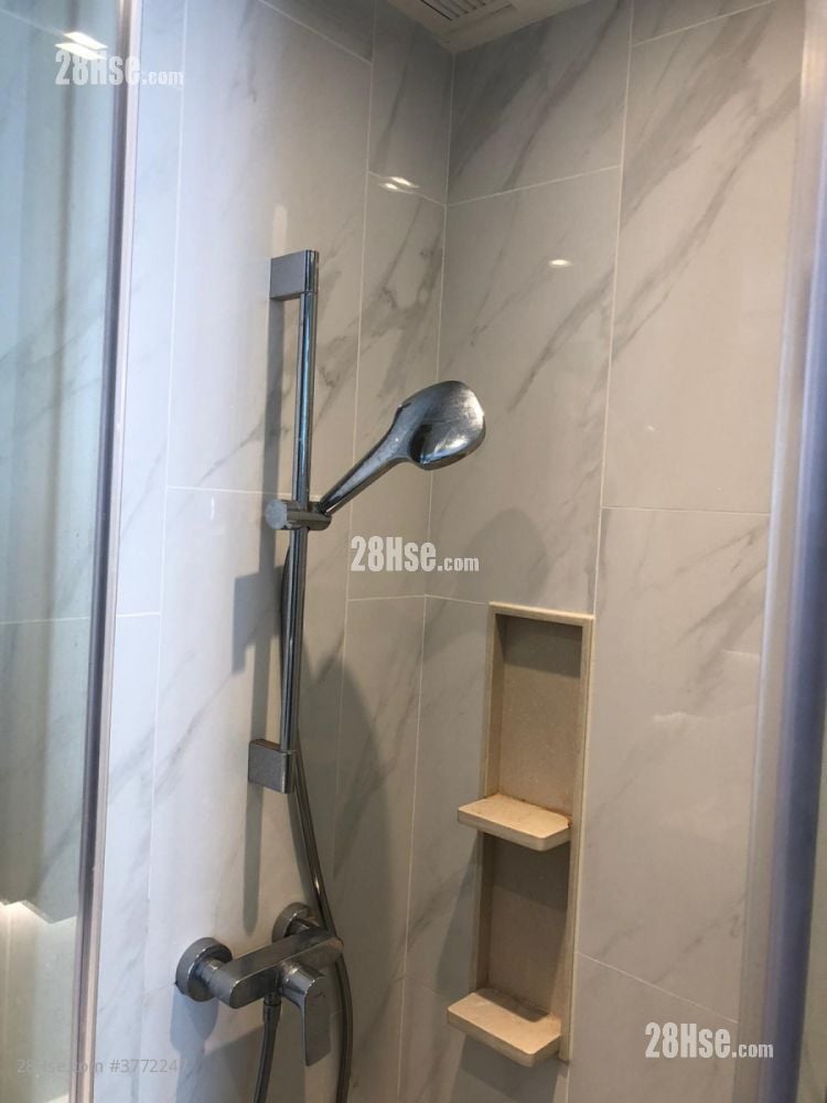 South Walk Aura Sell Studio , 1 Bathroom 194 ft²
