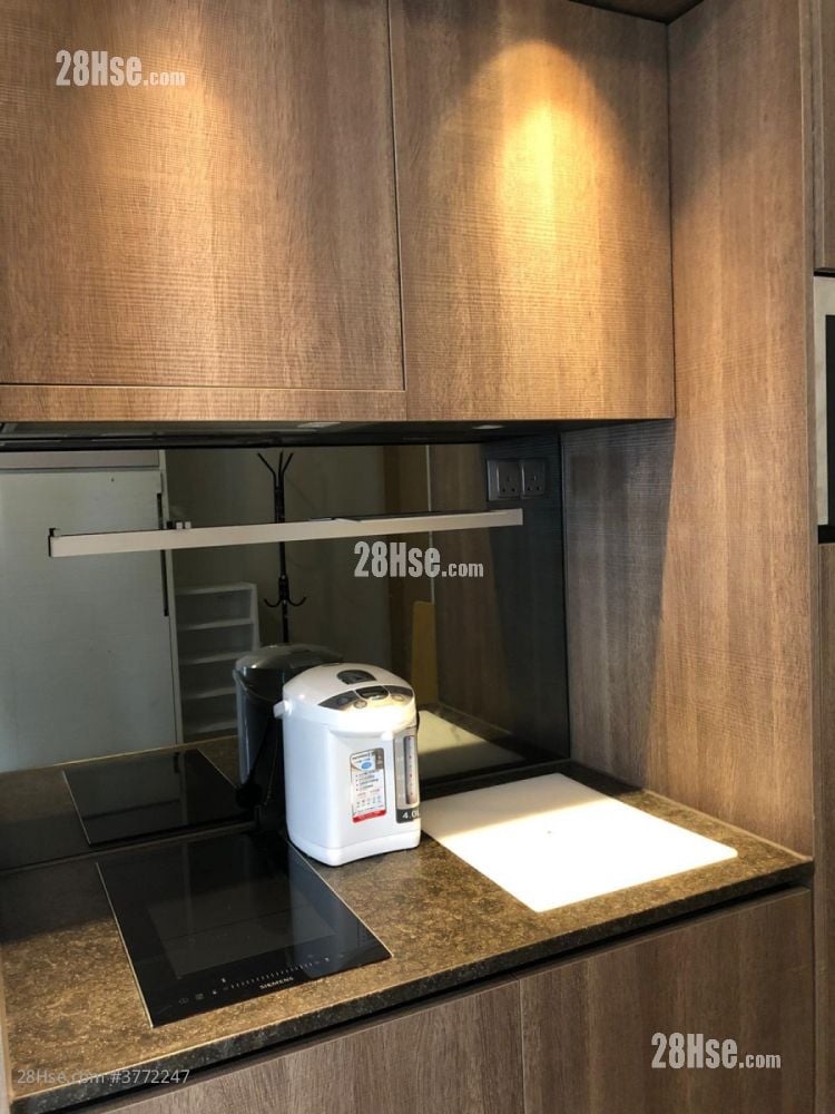 South Walk Aura Sell Studio , 1 Bathroom 194 ft²