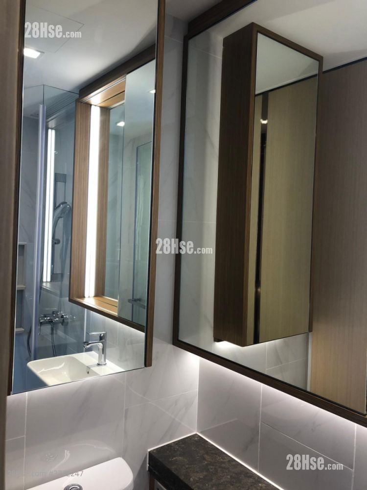 South Walk Aura Sell Studio , 1 Bathroom 194 ft²