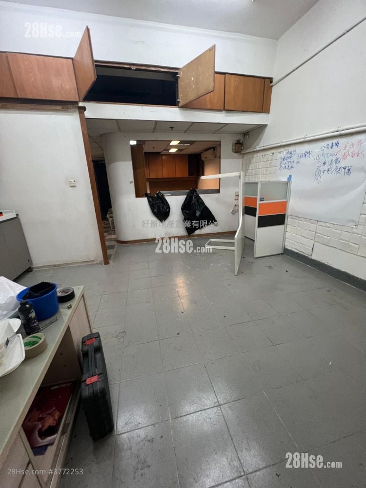 德丰工业中心 售盘 2 房 627 平方尺