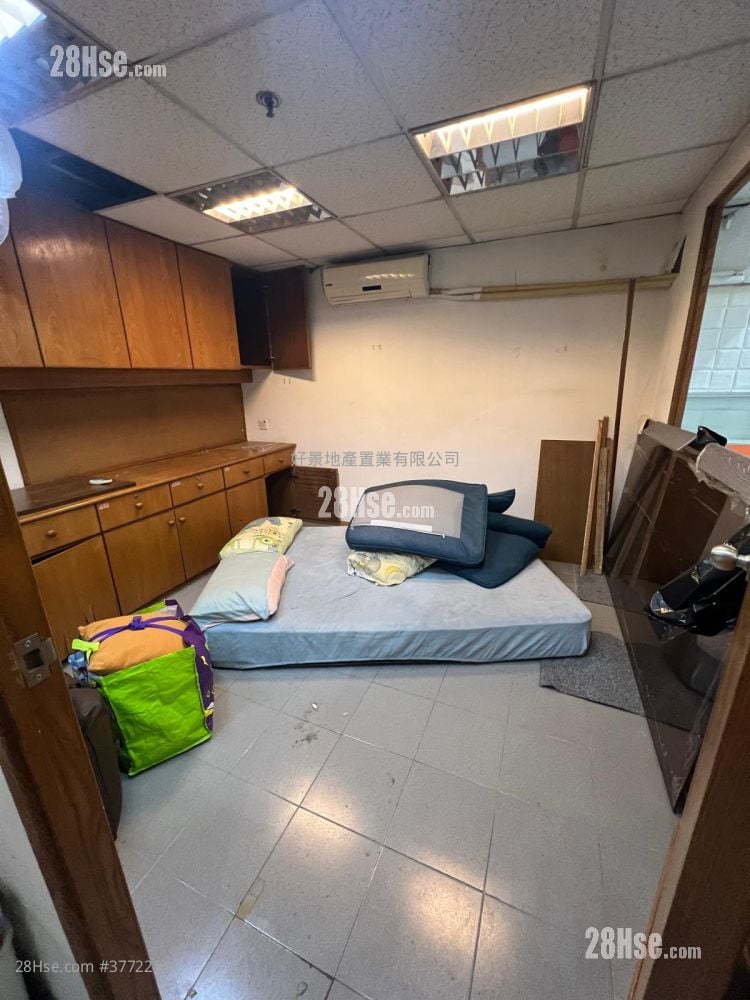 德丰工业中心 售盘 2 房 627 平方尺