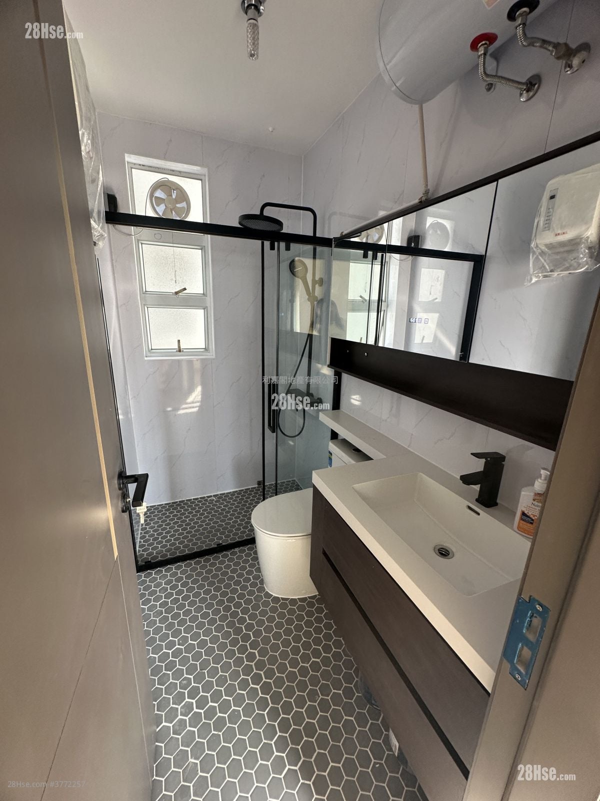 Viking Garden Sell 2 Bedrooms 452 ft²