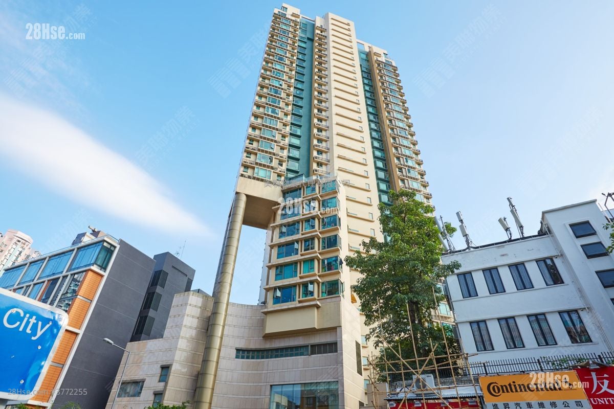 The Bloomsville Sell 3 Bedrooms 704 ft²