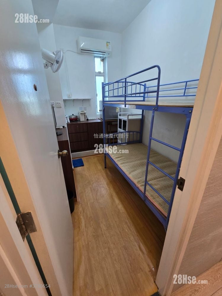 筲箕湾东大街55-57A号 租盘 90 平方尺