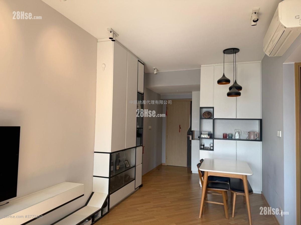 Alto Residences Sell 2 Bedrooms 584 ft²