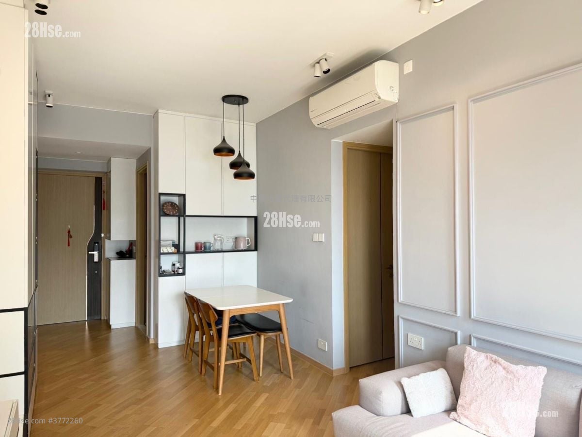 Alto Residences Sell 2 Bedrooms 584 ft²