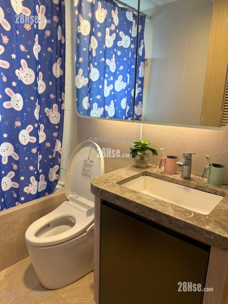 Alto Residences Sell 2 Bedrooms 584 ft²