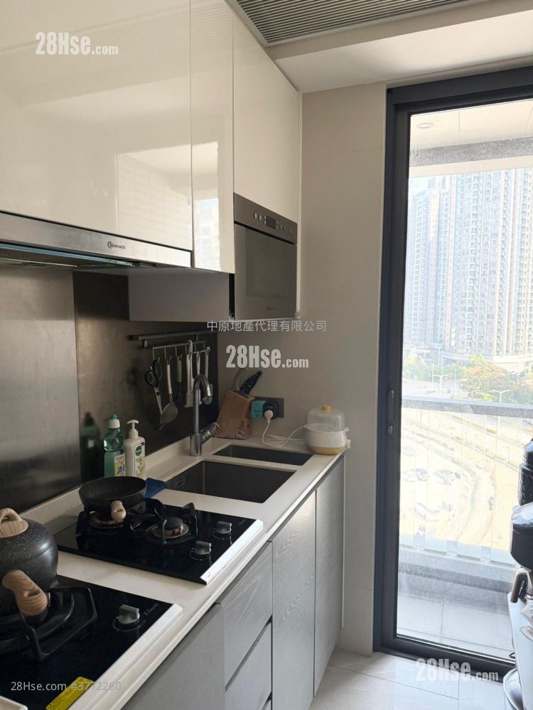 Alto Residences Sell 2 Bedrooms 584 ft²