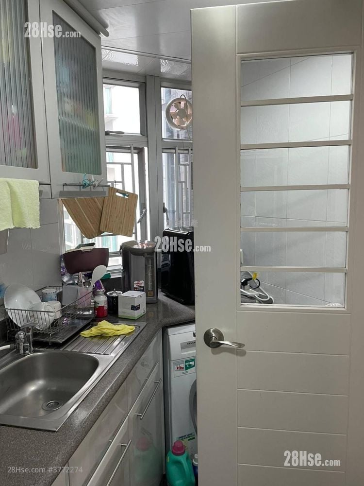 Summit Terrace Sell 481 ft²