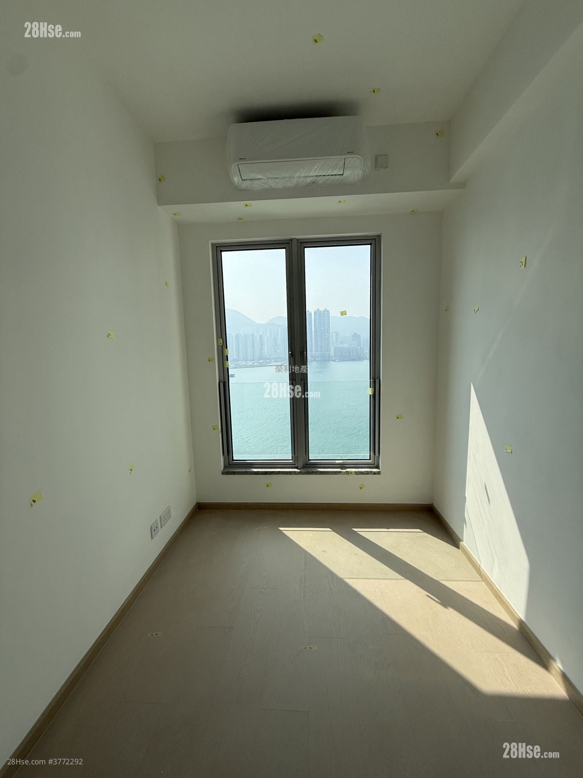 The Coast Line Sell 2 Bedrooms , 1 Bathroom 449 ft²