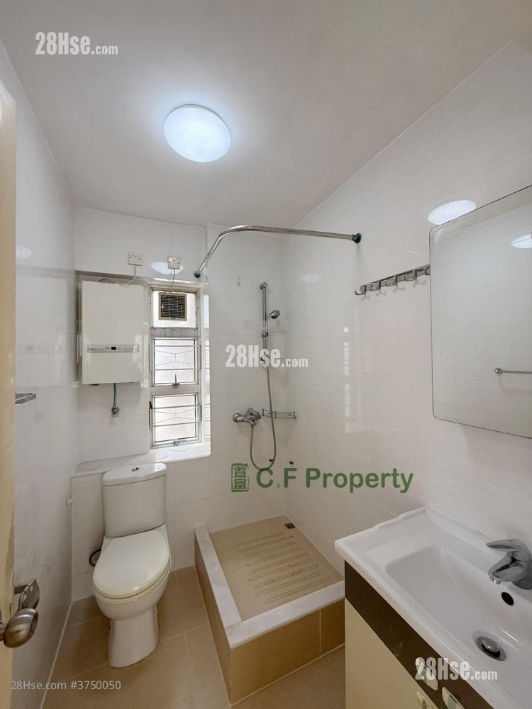 新葵芳花園 售盤 2 房 , 1 浴室 418 平方呎