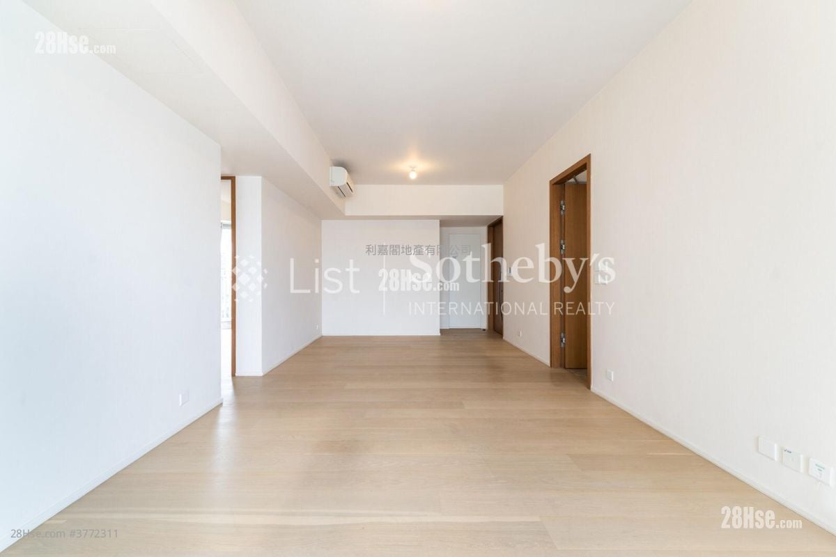 Mount Parker Residences Sell 4 Bedrooms , 3 Bathrooms 1,396 ft²