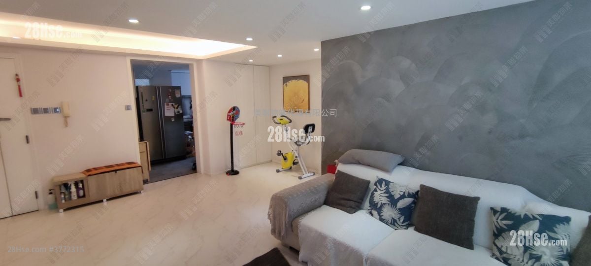 嘉丽苑 售盘 3 房 855 平方尺