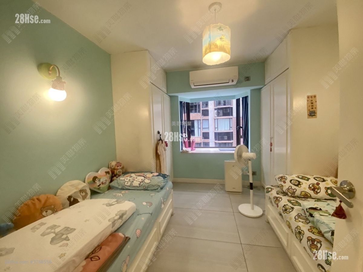 碧华花园 售盘 3 房 1,211 平方尺