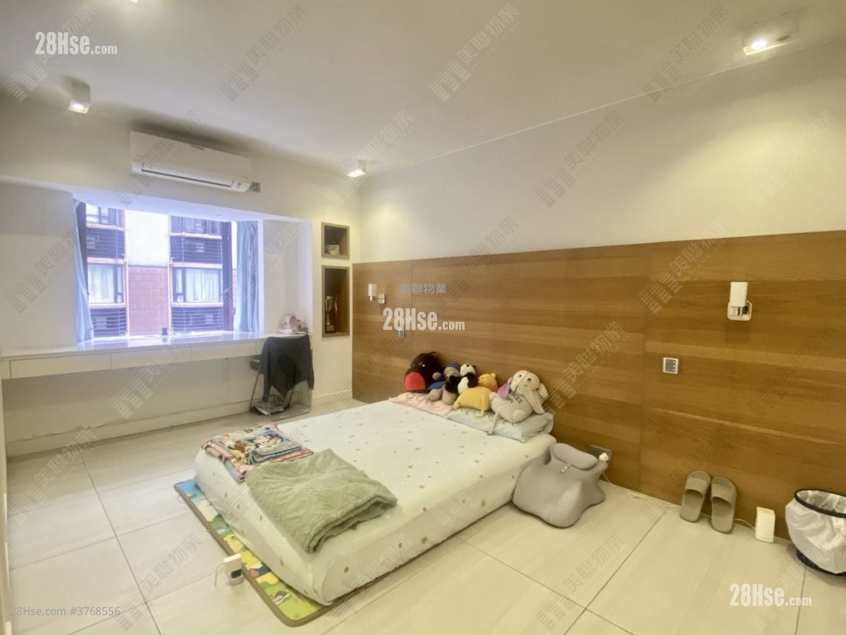 碧华花园 售盘 3 房 1,211 平方尺