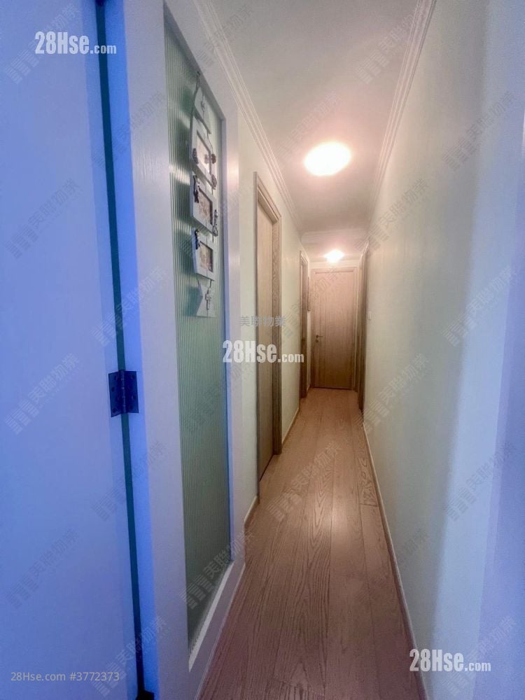 Sea To Sky 售盘 4 房 , 3 浴室 1,075 平方尺