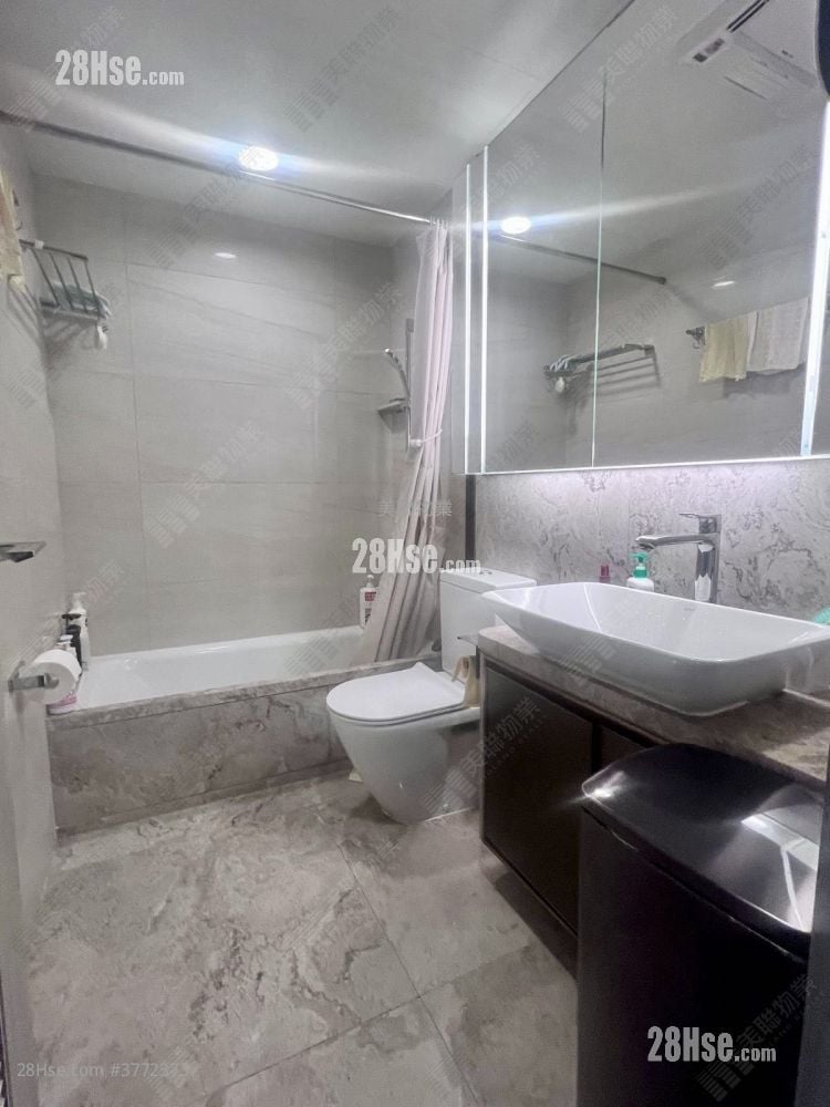 Sea To Sky 售盘 4 房 , 3 浴室 1,075 平方尺