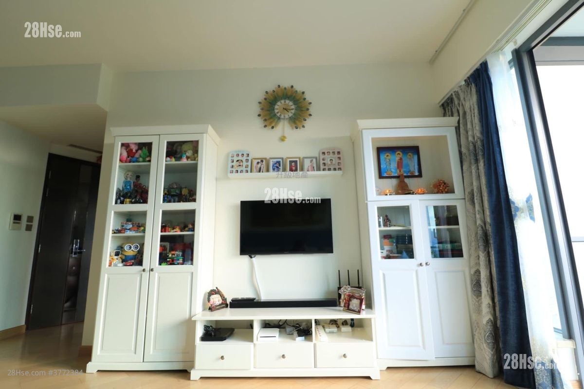 厅: 峻弦 售盘 3 房 , 3 浴室 1,230 平方尺