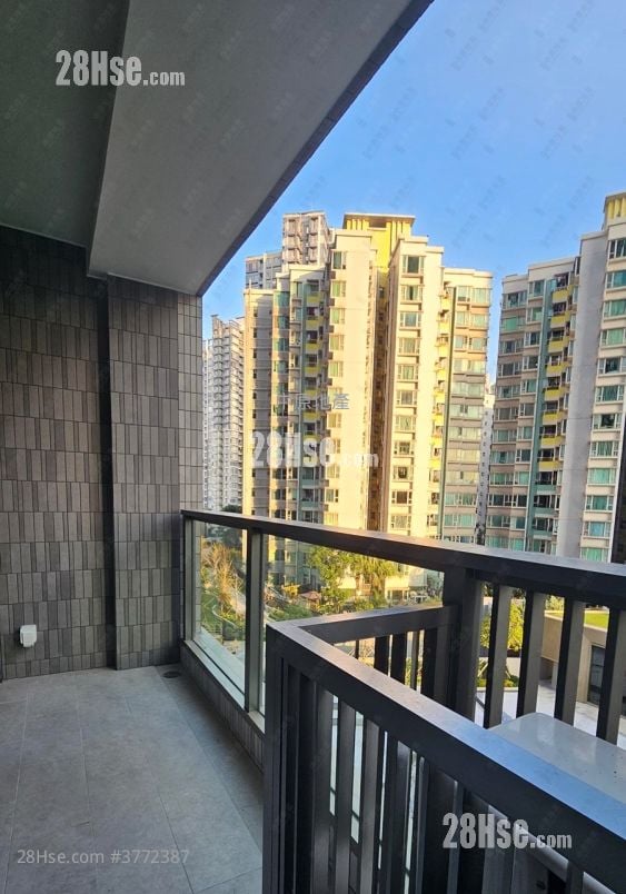 Hava Sell 1 Bedroom 245 ft²