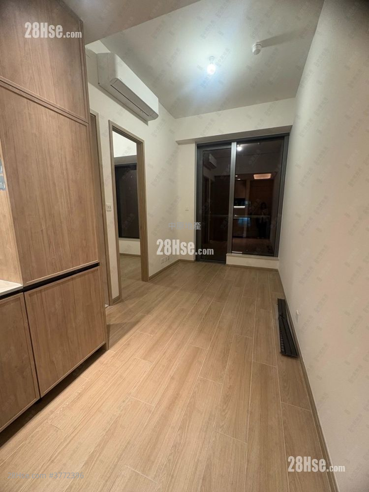 朗天峰 售盘 1 房 286 平方尺