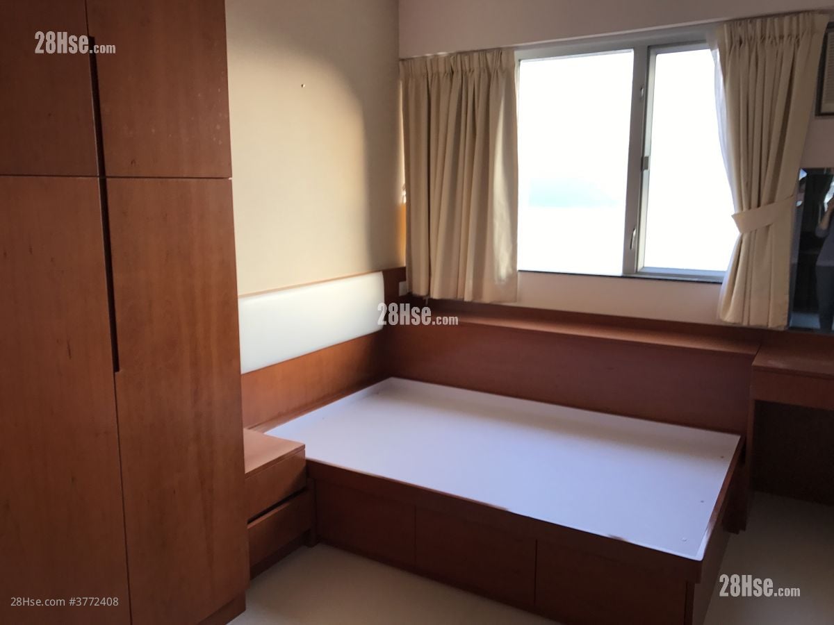 Hong Kong Garden Sell 3 Bedrooms , 3 Bathrooms 1,382 ft²
