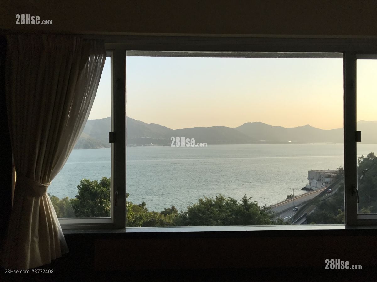 Hong Kong Garden Sell 3 Bedrooms , 3 Bathrooms 1,382 ft²