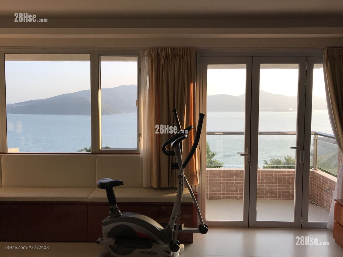 Hong Kong Garden Sell 3 Bedrooms , 3 Bathrooms 1,382 ft²