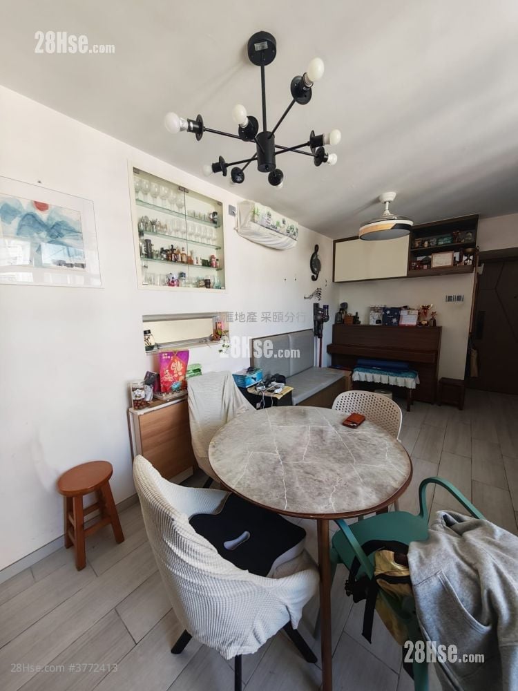 采颐花园 售盘 3 房 , 2 浴室 588 平方尺