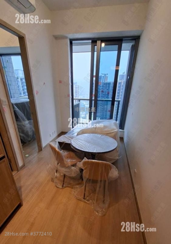 朗天峰 售盘 1 房 286 平方尺