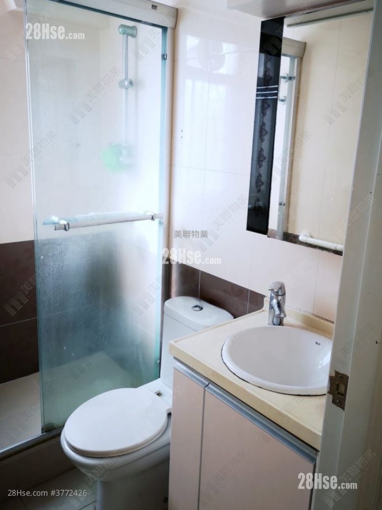 City One Shatin Sell 3 Bedrooms , 1 Bathroom 451 ft²