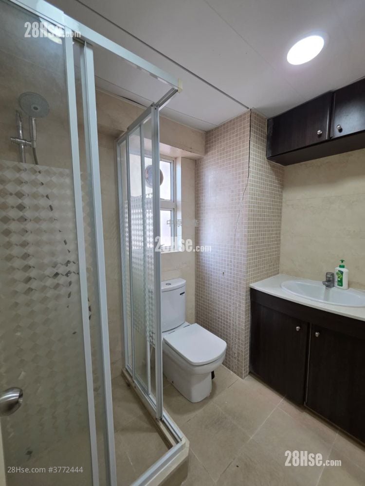 Pacific Palisades Sell 3 Bedrooms , 2 Bathrooms 843 ft²