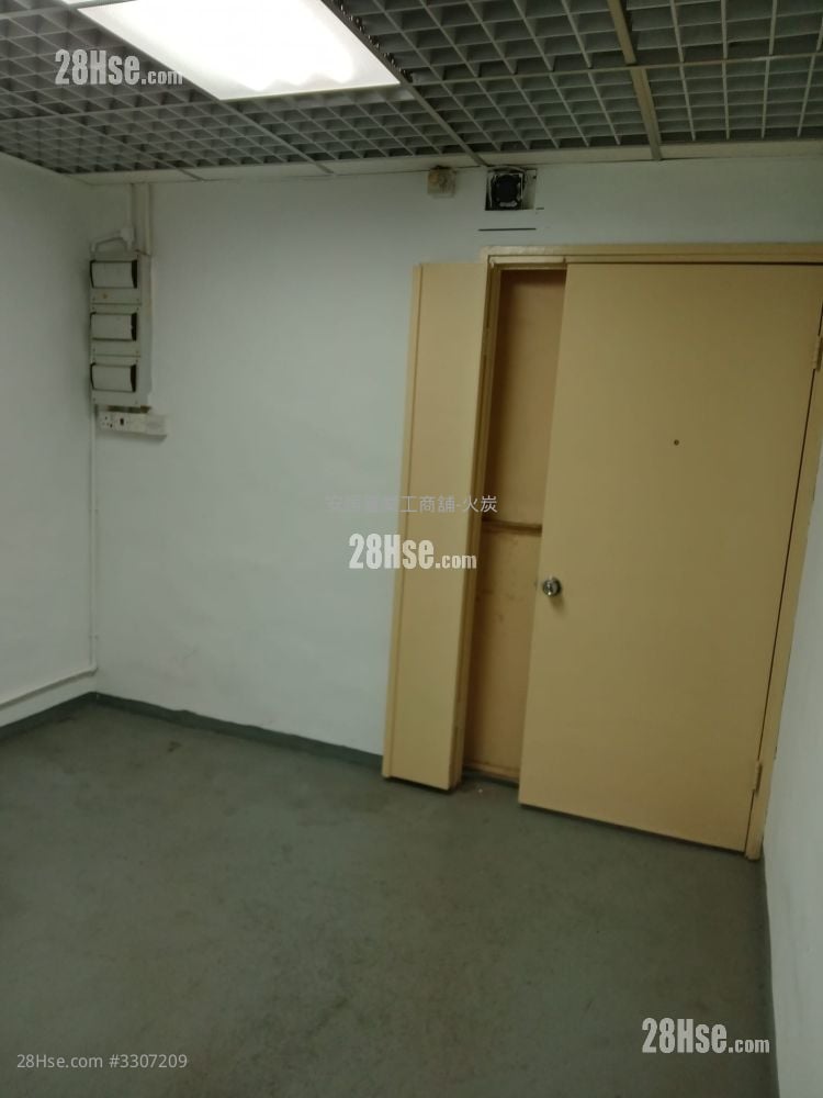 富騰工業中心 租盤