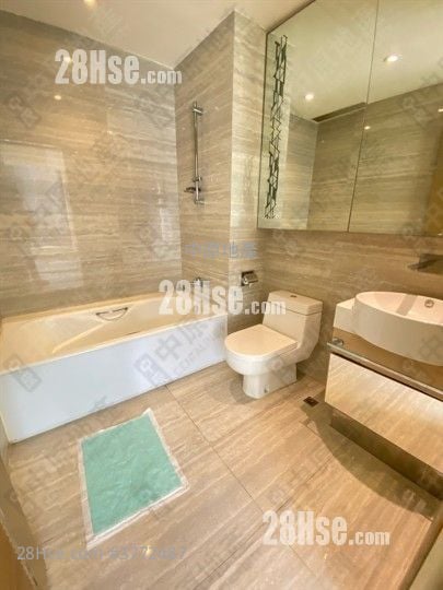 Domus Sell 3 Bedrooms 2,213 ft²