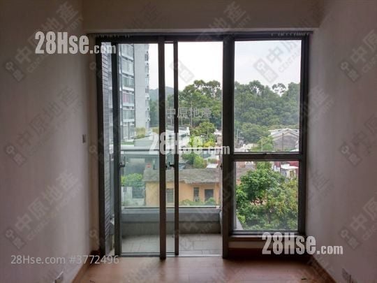 The Reach Sell 2 Bedrooms 440 ft²