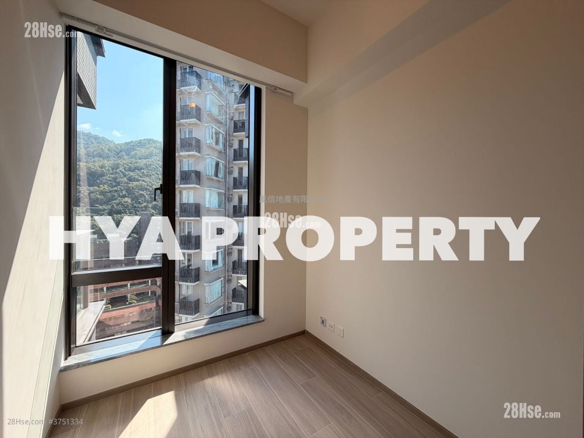 The Hilltop Rental 2 Bedrooms , 1 Bathroom 555 ft²