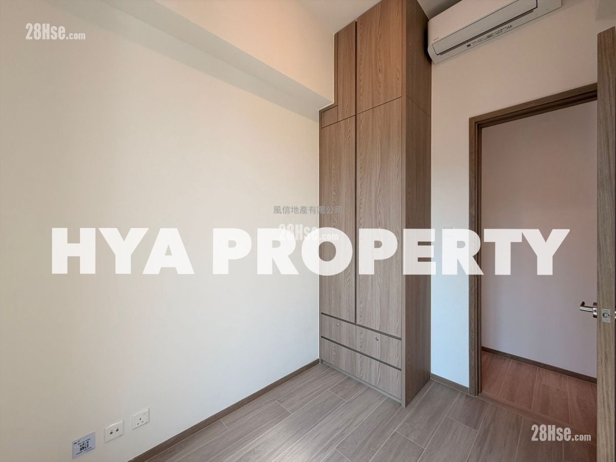 The Hilltop Rental 2 Bedrooms , 1 Bathroom 555 ft²