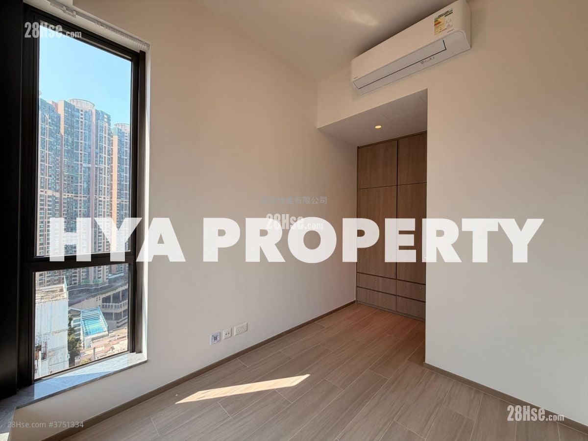 The Hilltop Rental 2 Bedrooms , 1 Bathroom 555 ft²