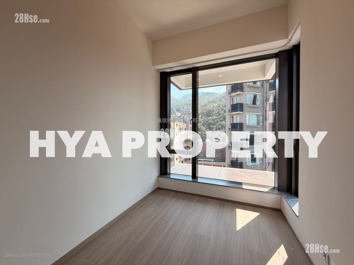 The Hilltop Rental 2 Bedrooms , 1 Bathroom 555 ft²