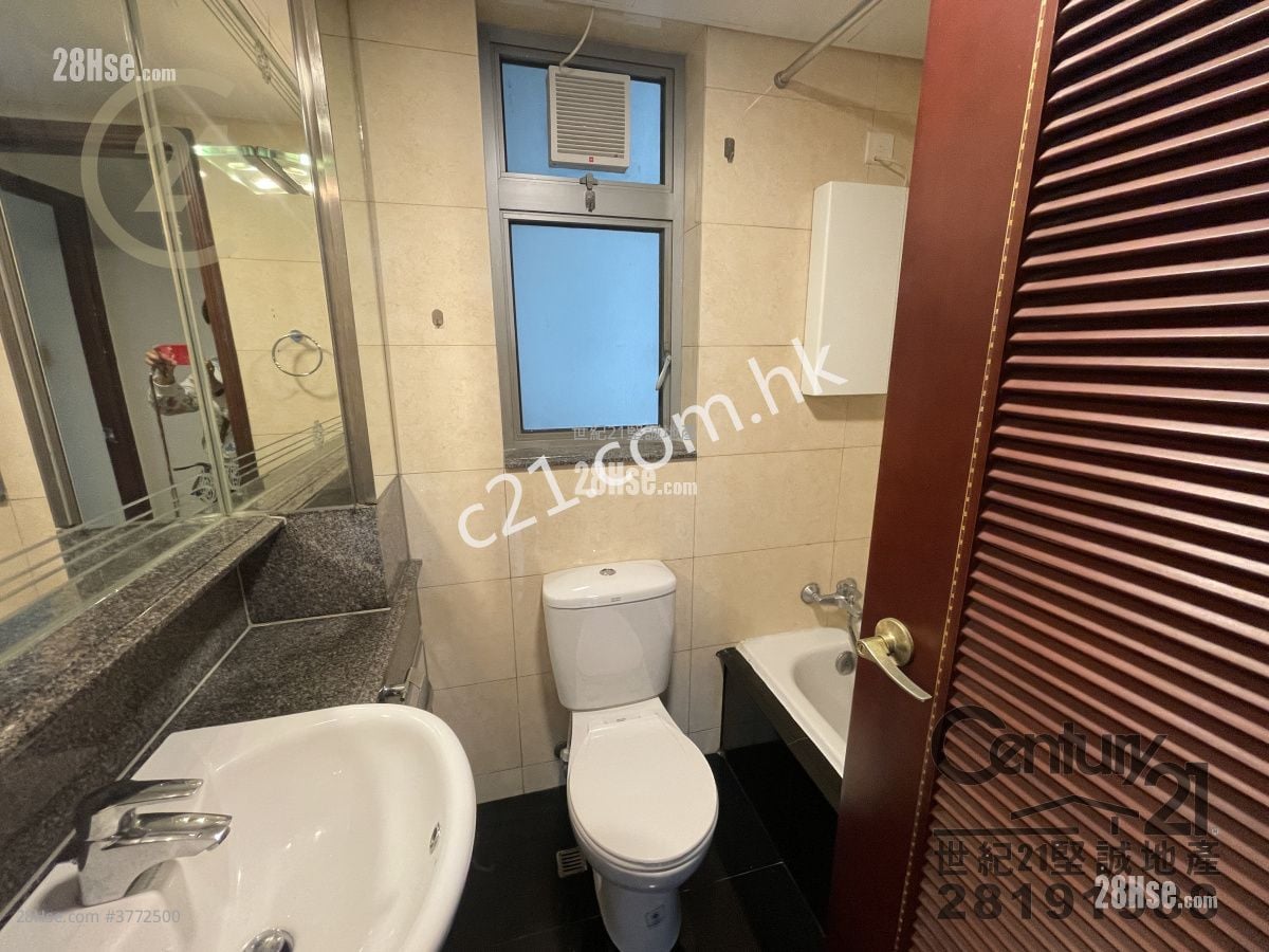 The Merton Sell 2 Bedrooms , 1 Bathroom 490 ft²