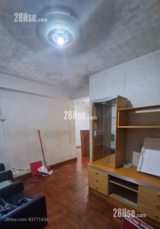 富安花园 售盘 3 房 , 1 浴室 589 平方尺