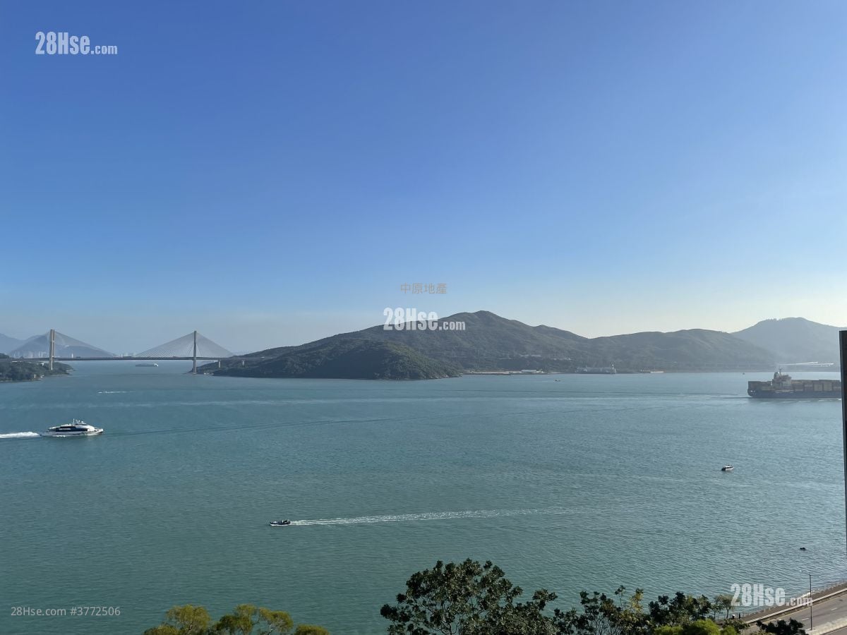 Hong Kong Garden Sell 3 Bedrooms , 2 Bathrooms 1,382 ft²