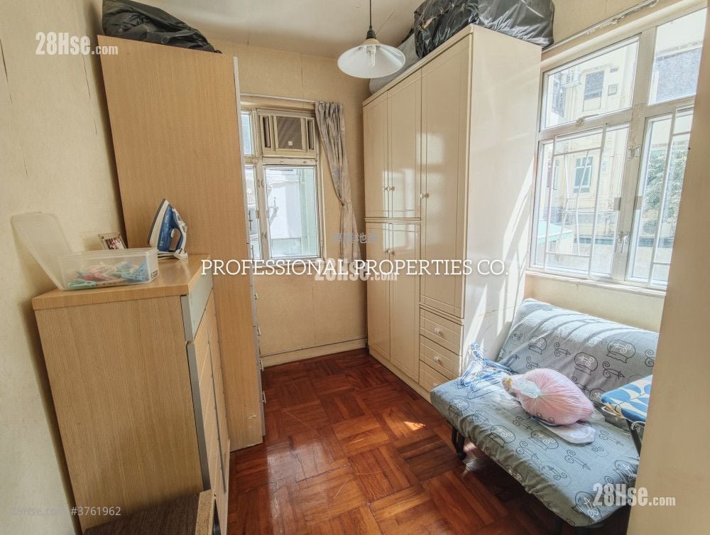 山村阁 售盘 3 房 , 2 浴室 834 平方尺