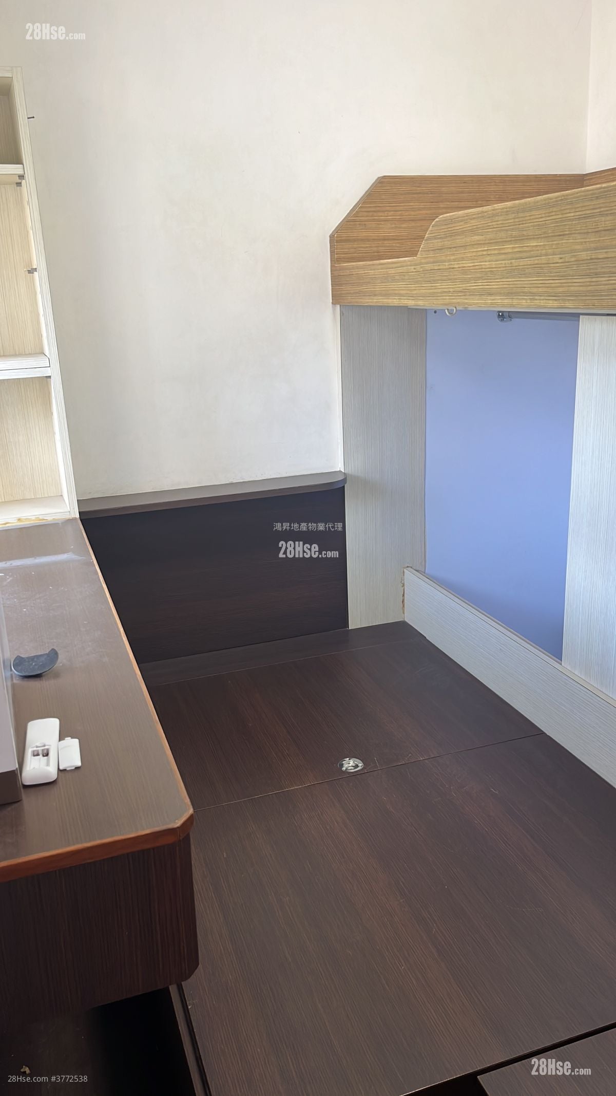 Yuet Chui Court Sell 2 Bedrooms , 1 Bathroom 407 ft²