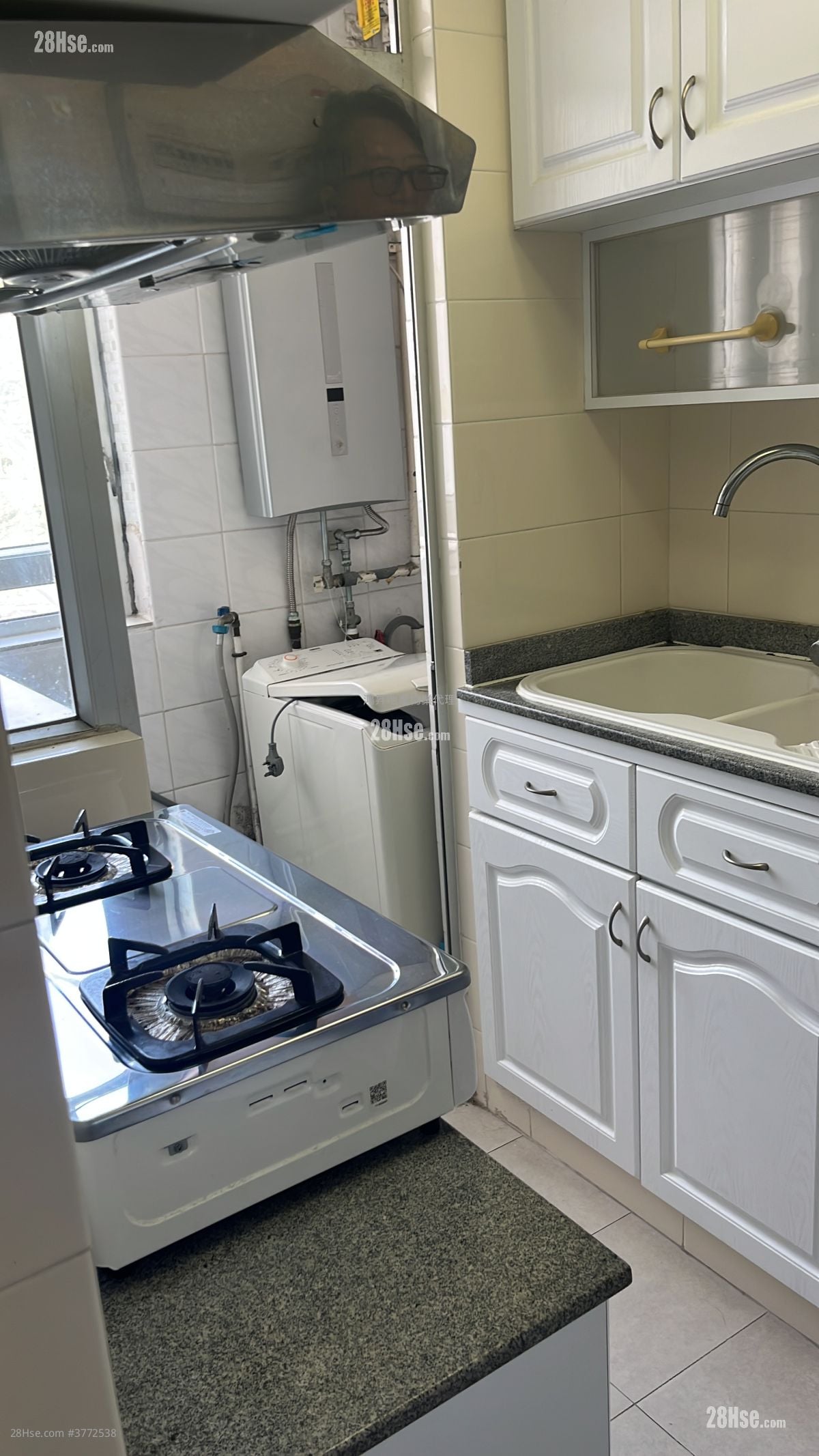 Yuet Chui Court Sell 2 Bedrooms , 1 Bathroom 407 ft²