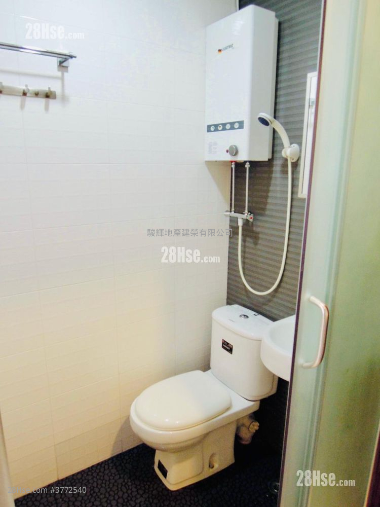 建煌华厦 售盘 4 房 , 4 浴室 703 平方尺