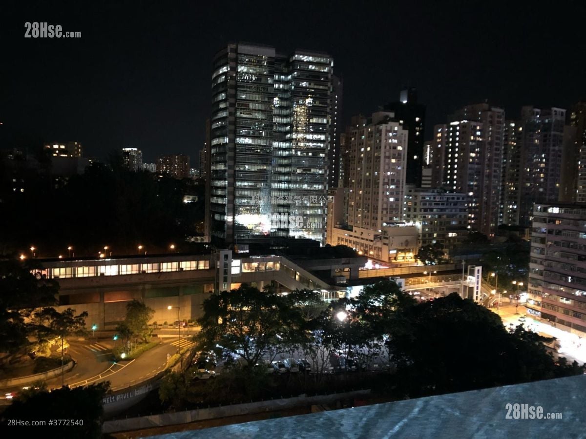 建煌华厦 售盘 4 房 , 4 浴室 703 平方尺