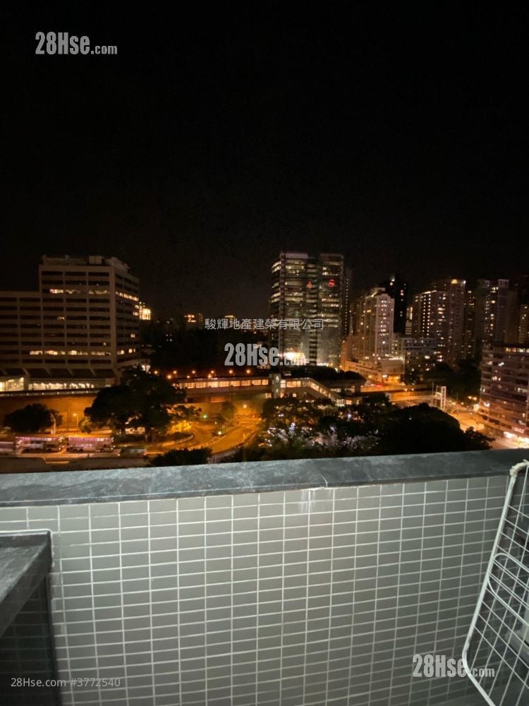 建煌华厦 售盘 4 房 , 4 浴室 703 平方尺