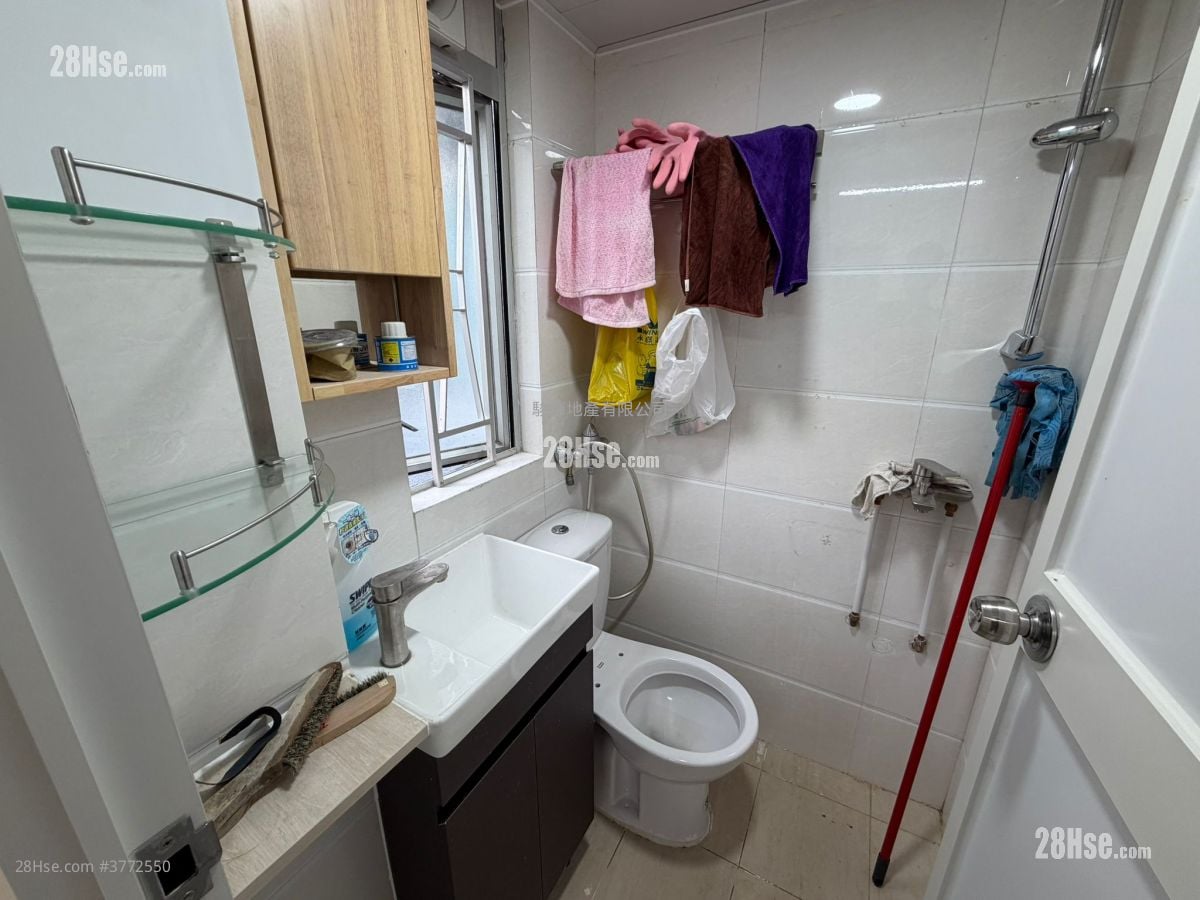 得如楼大厦 售盘 2 房 , 1 浴室 361 平方尺