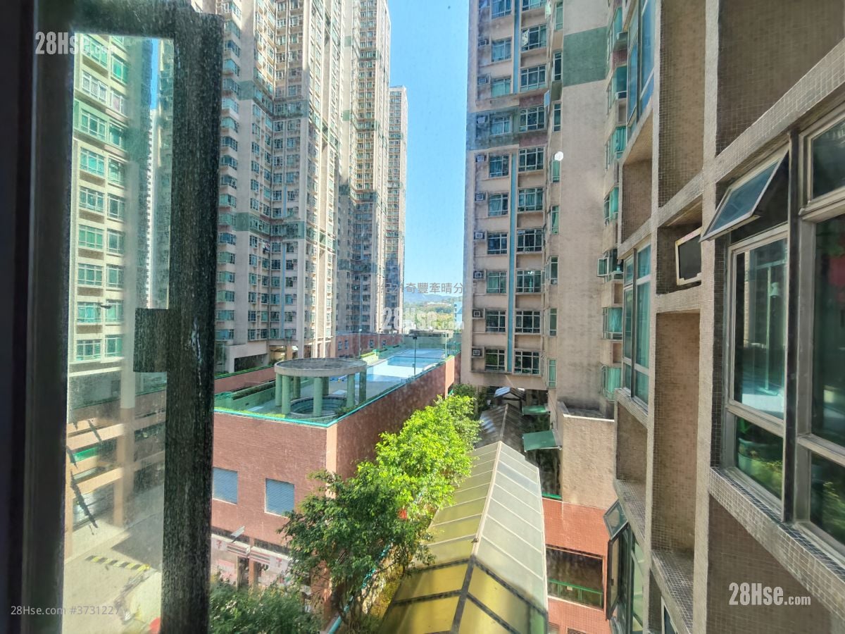 Flora Plaza Sell 2 Bedrooms , 1 Bathroom 370 ft²